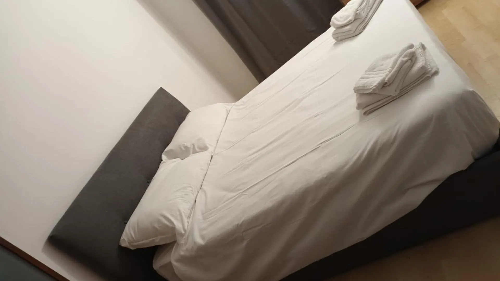 Casa N 1 Con Parcheggio Privato E Colonnina Ricarica Apartment Livorno