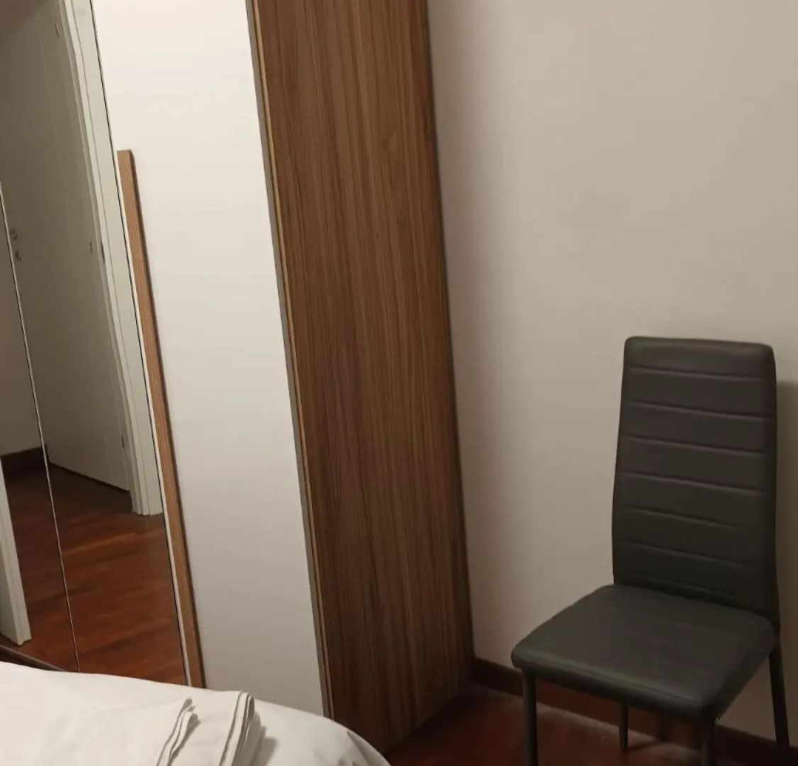 Casa N 1 Con Parcheggio Privato E Colonnina Ricarica Apartment Livorno Italy