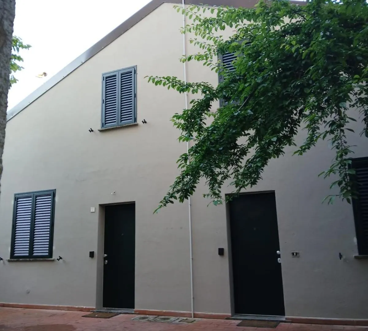 Casa N 1 Con Parcheggio Privato E Colonnina Ricarica Apartment Livorno Italy